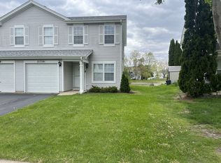 2730 Idaho Rd, Naperville, IL 60564