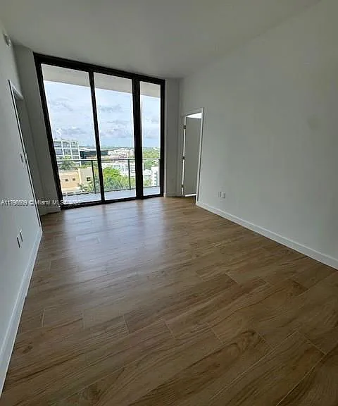 2678 Tigertail Ave #903 — Photo 7