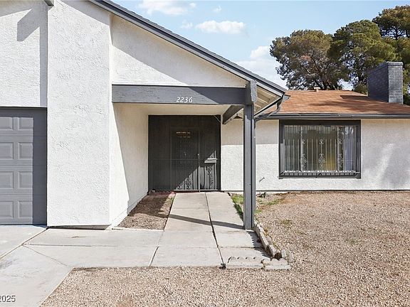 4th image of 2236 E Hacienda Ave