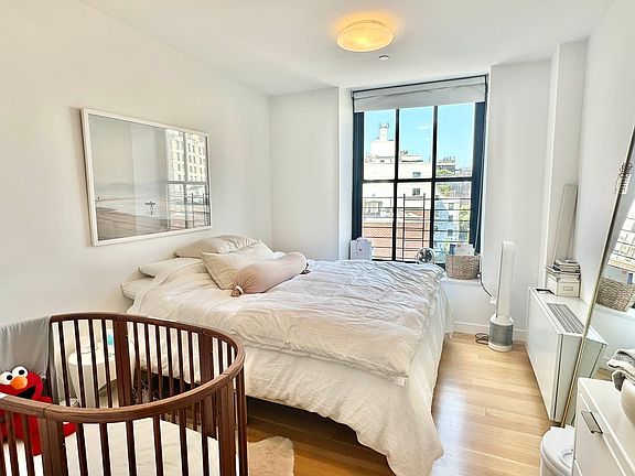 5th image of 341 W 11th St APT 6E