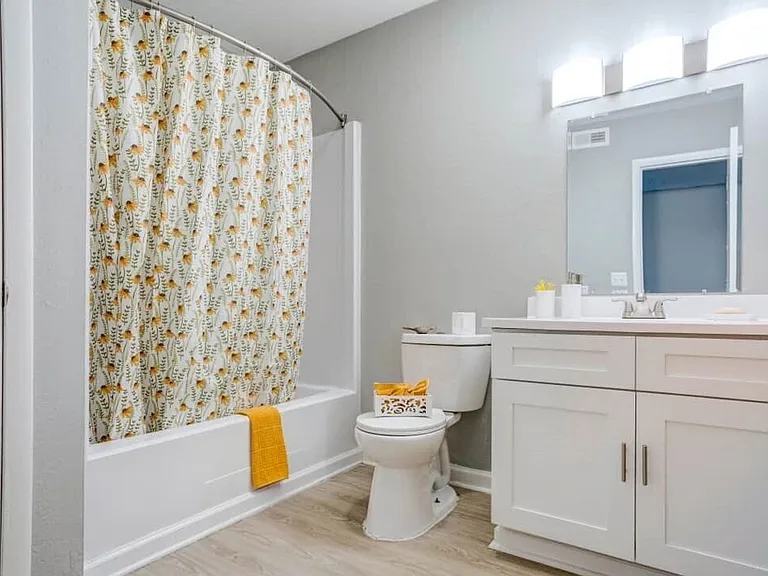 The Pearl at High Point — Photo 10