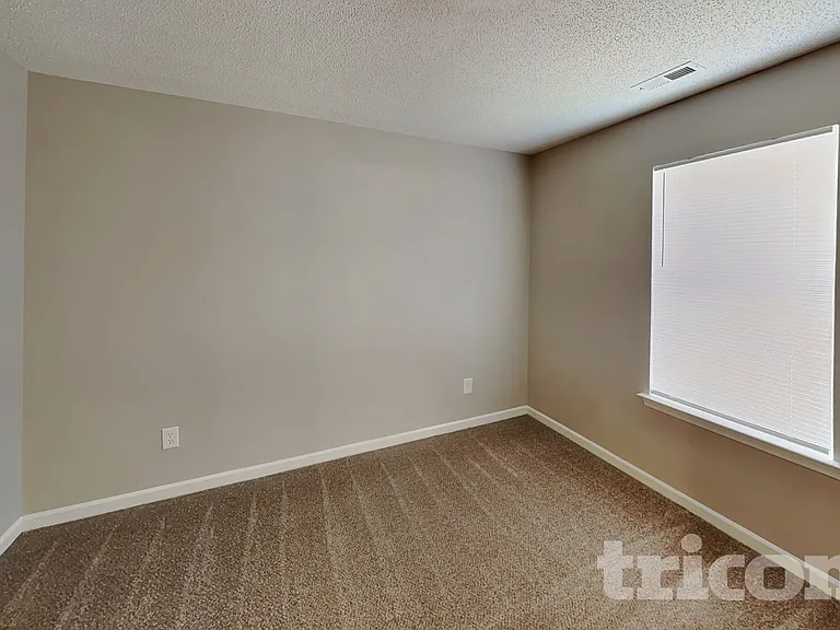 3010 Great Falls Dr — Photo 13