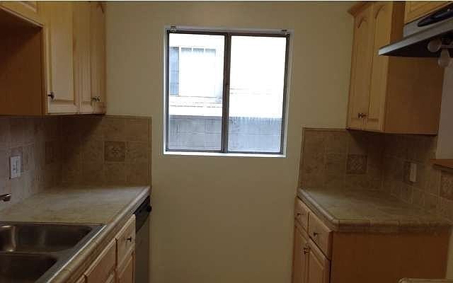 1st image of 3136 S Canfield Ave APT 1
