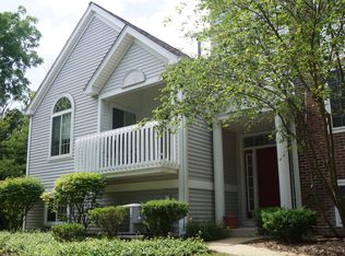 2422 Dawson Ln, Algonquin, IL