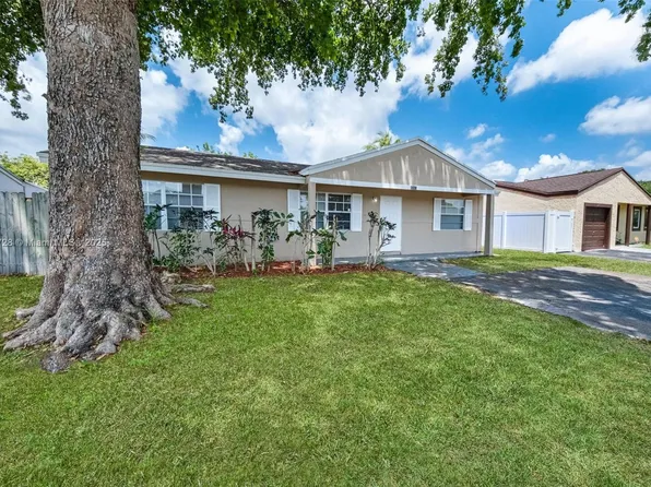 1251 SW 73rd Ave, Pompano Beach, FL 33068