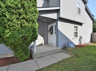 1001 Autumn Ln, Aurora, IL 60505