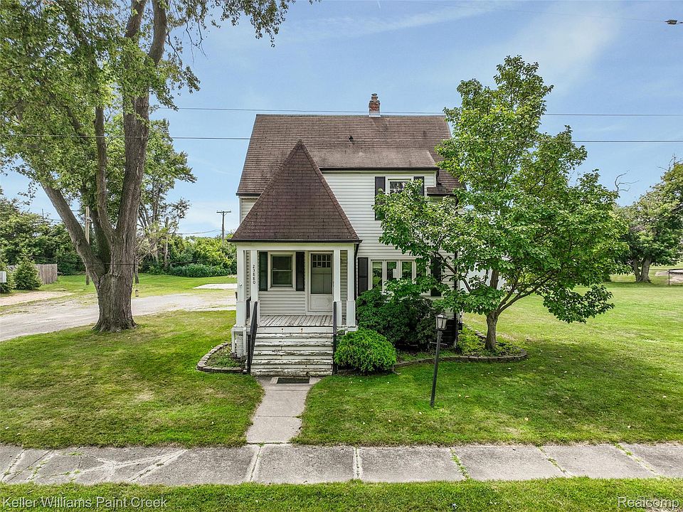 23880 Shook Rd, photo 3