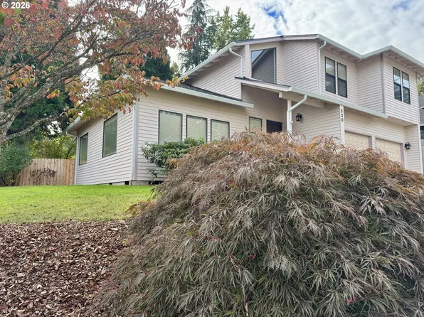 520 SE 15th St, Gresham, OR 97080