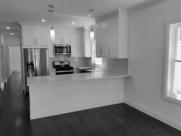 211 N 5th St #A — Photo 8