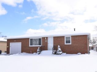 225 Woodcrest Dr, Amherst, NY 14226