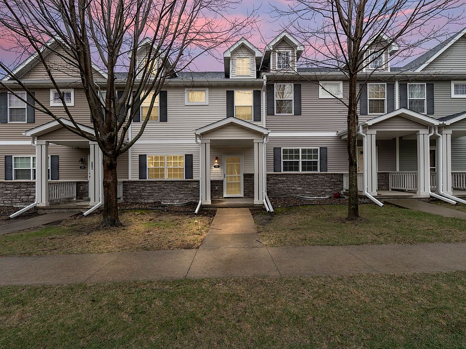 1st image of 226 SE Booth Ave