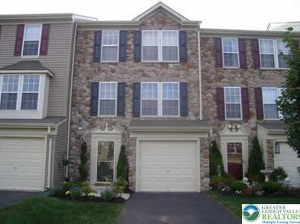 4119 Huckleberry Dr, Center Valley, PA 18034