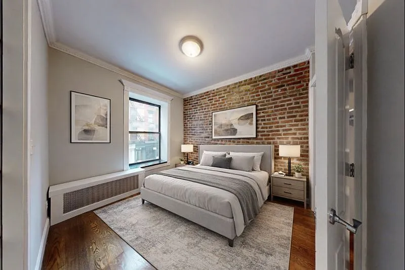 232 Elizabeth Street — Photo 2