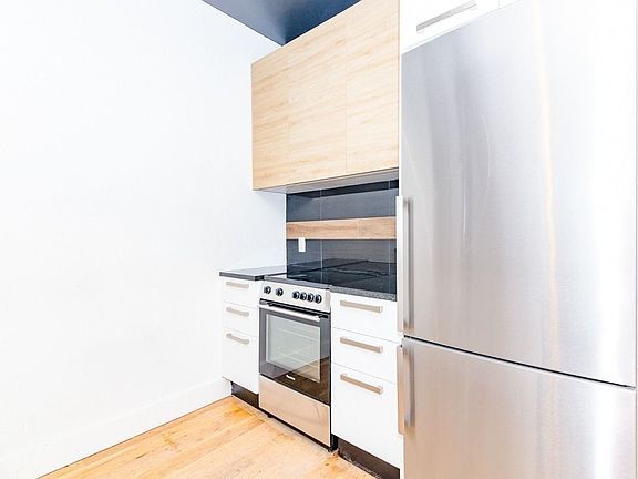 3rd image of 246 Johnson Ave #E2