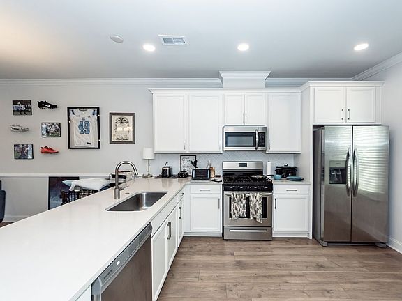 3rd image of 531 Green Fern Dr