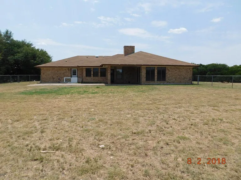 2315 E Highway 190 — Photo 45