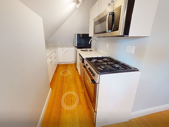 4th image of 38 Berkeley St #6F