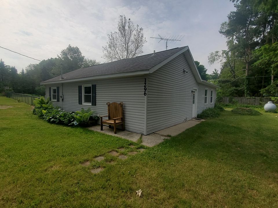 1st image of 1296 Fishermans Ln