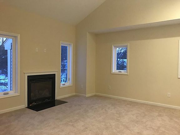 5th image of 103 Old Bridge Ln #1C