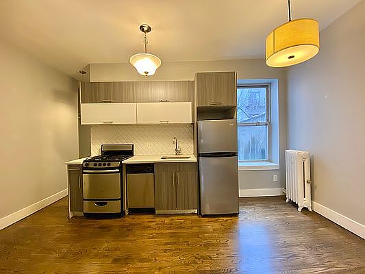 4th image of 552 Lincoln Pl #3O