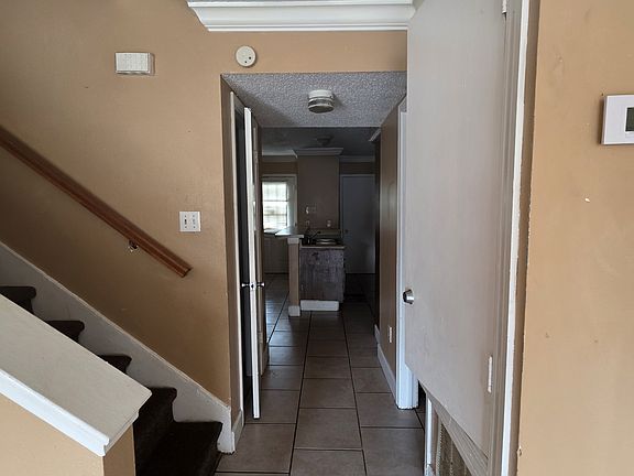 4th image of 5872 Tullis Dr