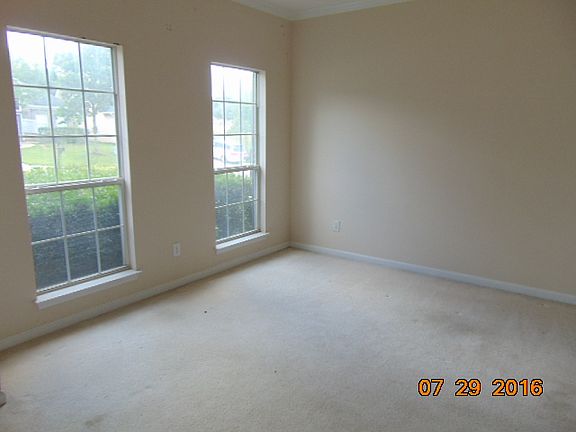 2nd image of 1510 Deer Valley Dr
