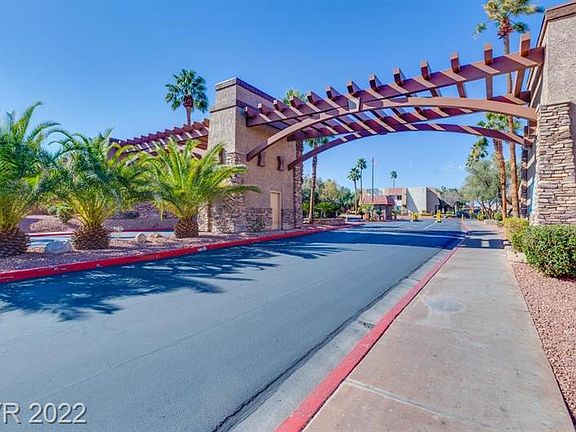 3rd image of 5098 River Glen Dr Unit 213