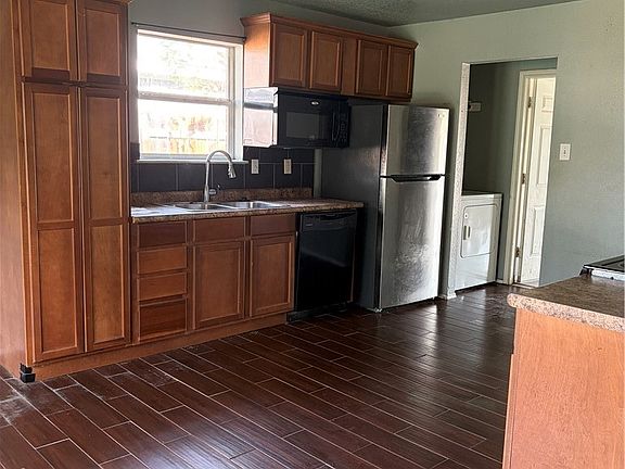4th image of 4504 Hondo Dr