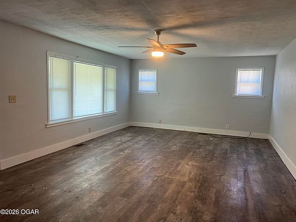 2nd image of 3001 Wisconsin Ave