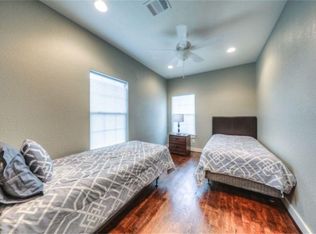 1128 E 24th St, Houston, TX 77009