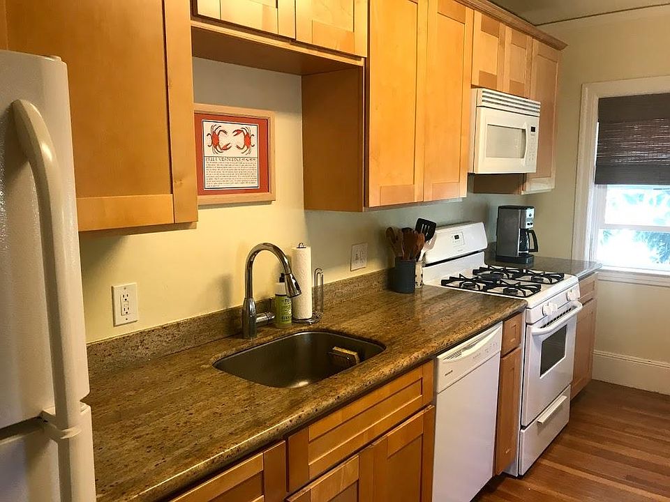 1st image of 847 Woodland Ave