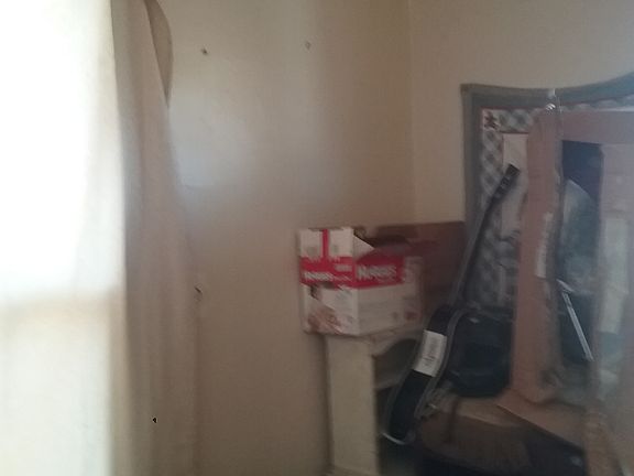 5th image of 7904 S Beck St