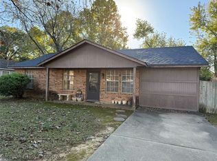 104 Math Ln, Roland, OK 74954