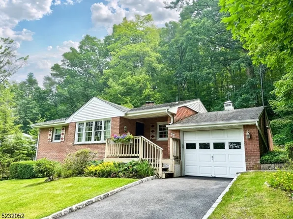 32 Greenhill Rd, Vernon Twp., NJ 07419