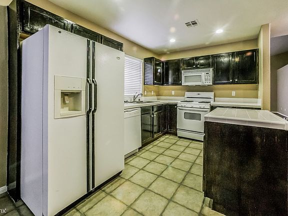 04-Kitchen