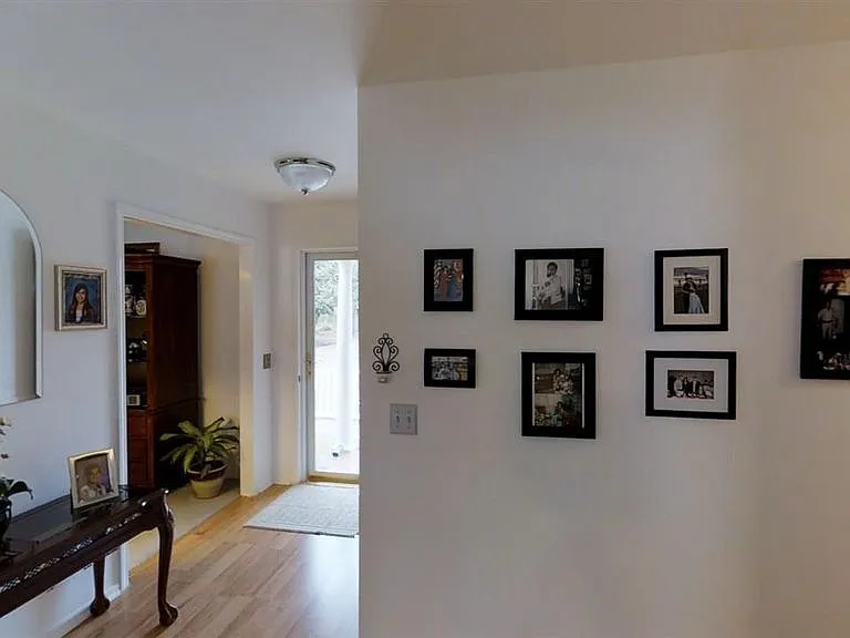 17A Owens Rd — Photo 3
