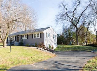 35 Castle Hill Dr, Bethel, CT 06801