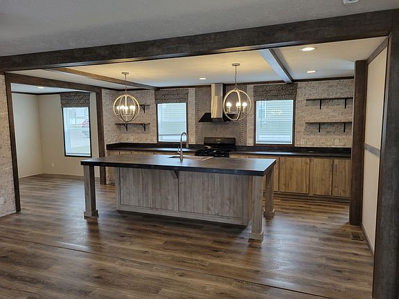 2nd image of 4400 Melrose Dr 82-lot 82