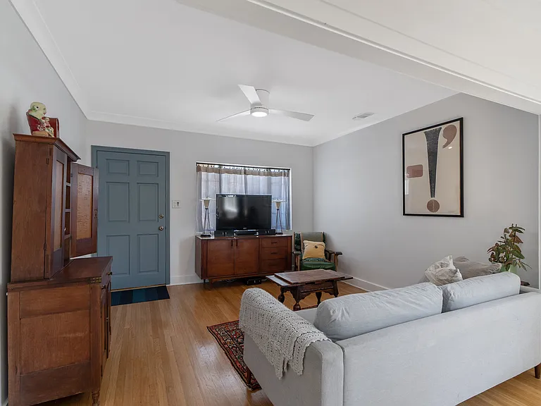 5124 Range View Ave — Photo 2