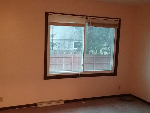 Upstairs bedroom 2