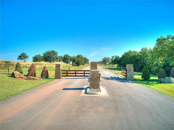 13745 Rockys Way, Arcadia, OK 73007