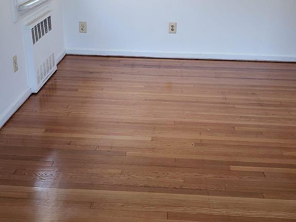 5th image of 22 Kensington Ave
