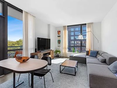 50 Greenpoint Ave #5J, Brooklyn, NY, 11222