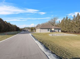 7420 Seidl Rd, Manitowoc, WI 54220