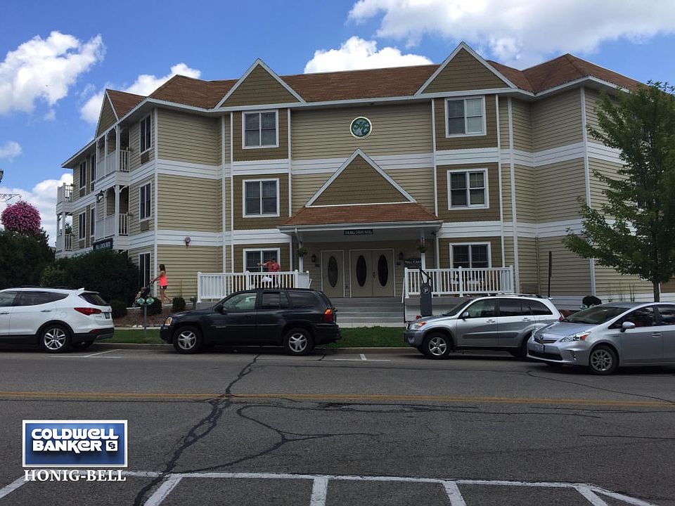 1st image of 123 Center St #303