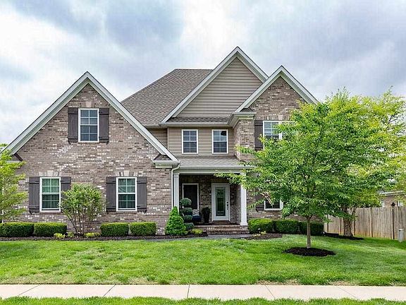 3rd image of 311 Roseberry Cir