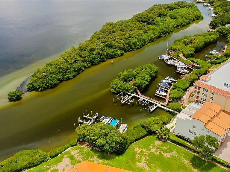 1575 Pinellas Bayway Way S #1575 — Photo 21