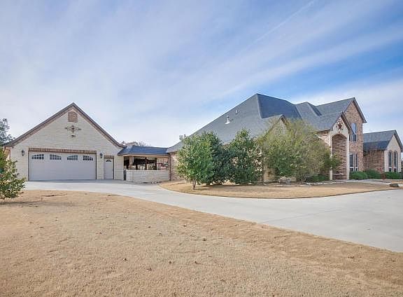 2nd image of 6425 Gehrig Cir