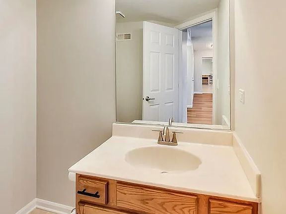3rd image of 3245 Daniels Ct