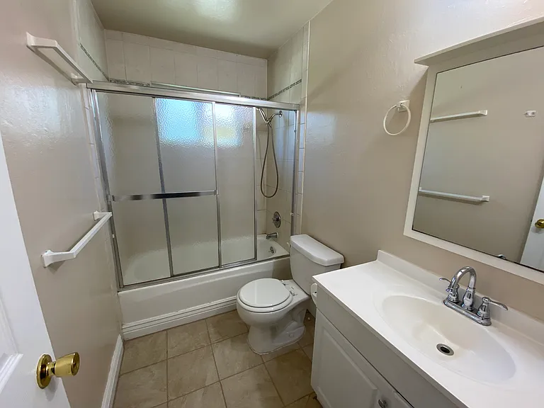 2118 Peppertree Way #4 — Photo 14